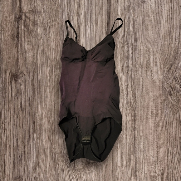 ShaperX Tummy Control Seamless Sculpting Bodysuit, Black, 2X/3X, Never Worn - Picture 9 of 12